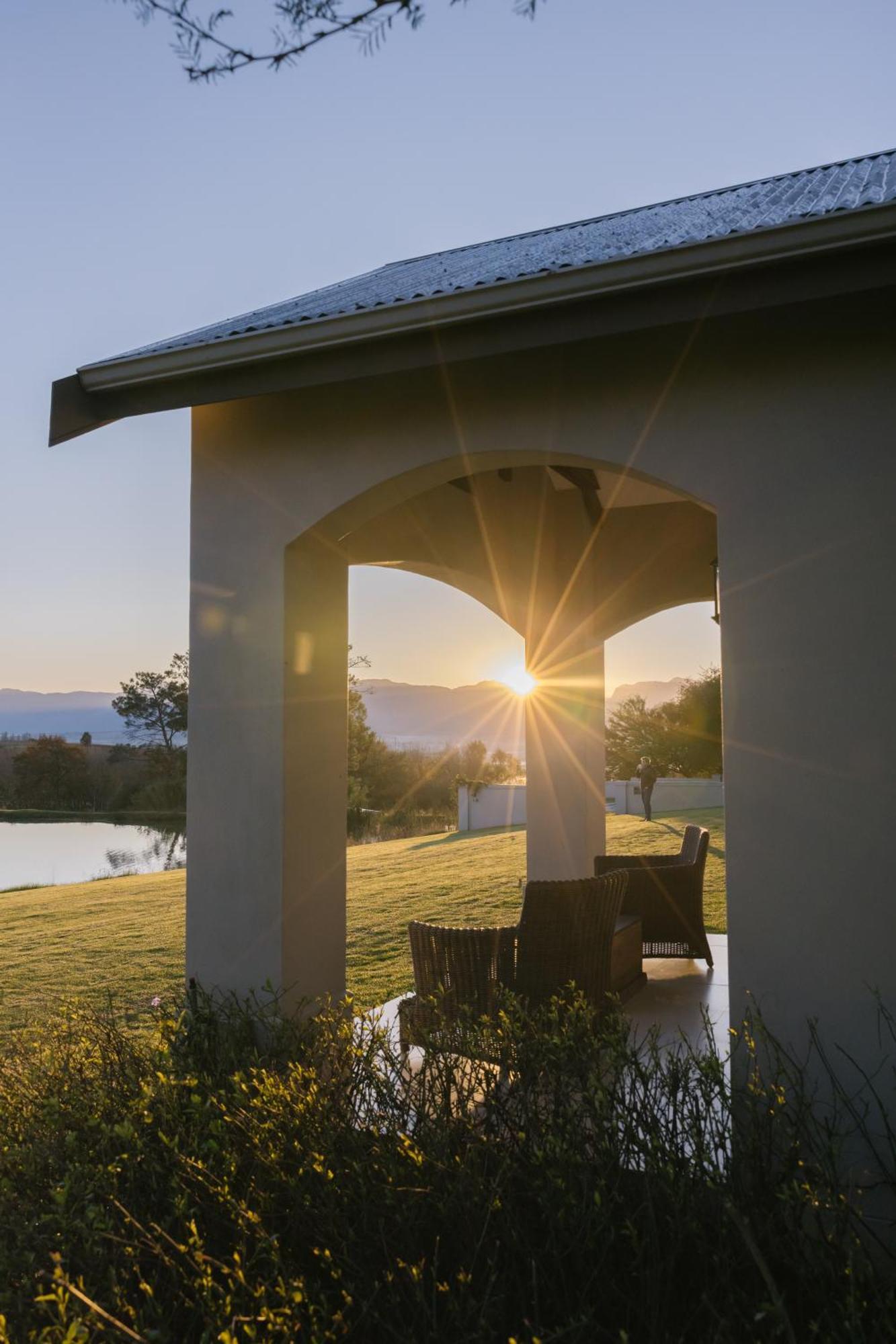 Under Oaks Guesthouse Paarl Exteriör bild