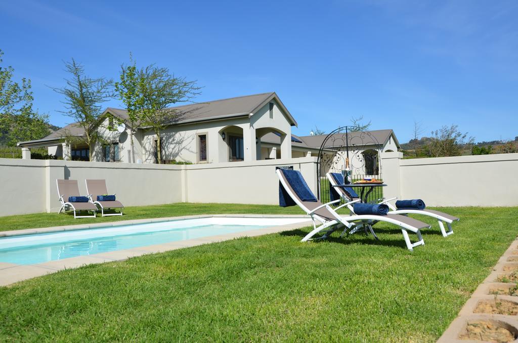Under Oaks Guesthouse Paarl Exteriör bild